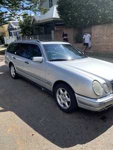 E240 мерседес 1999