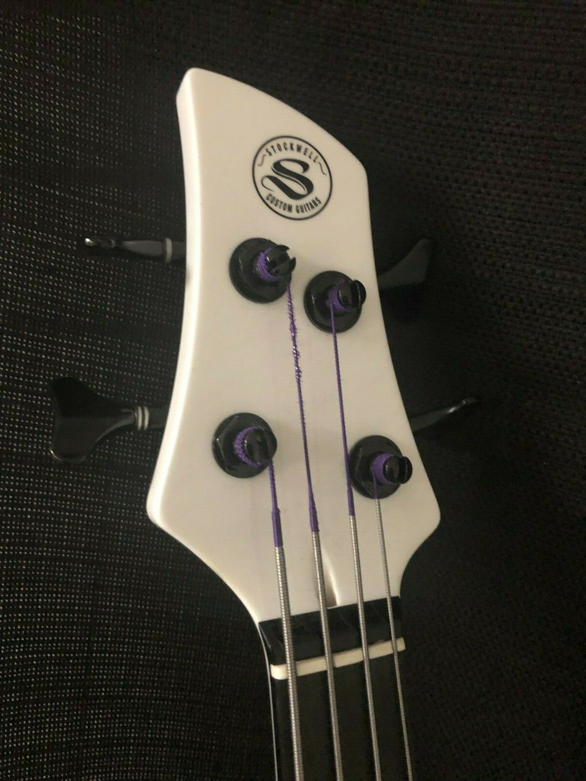 Stockwell Custom Build Fretless Bass 4 String w/Schecter Body Pre-owned