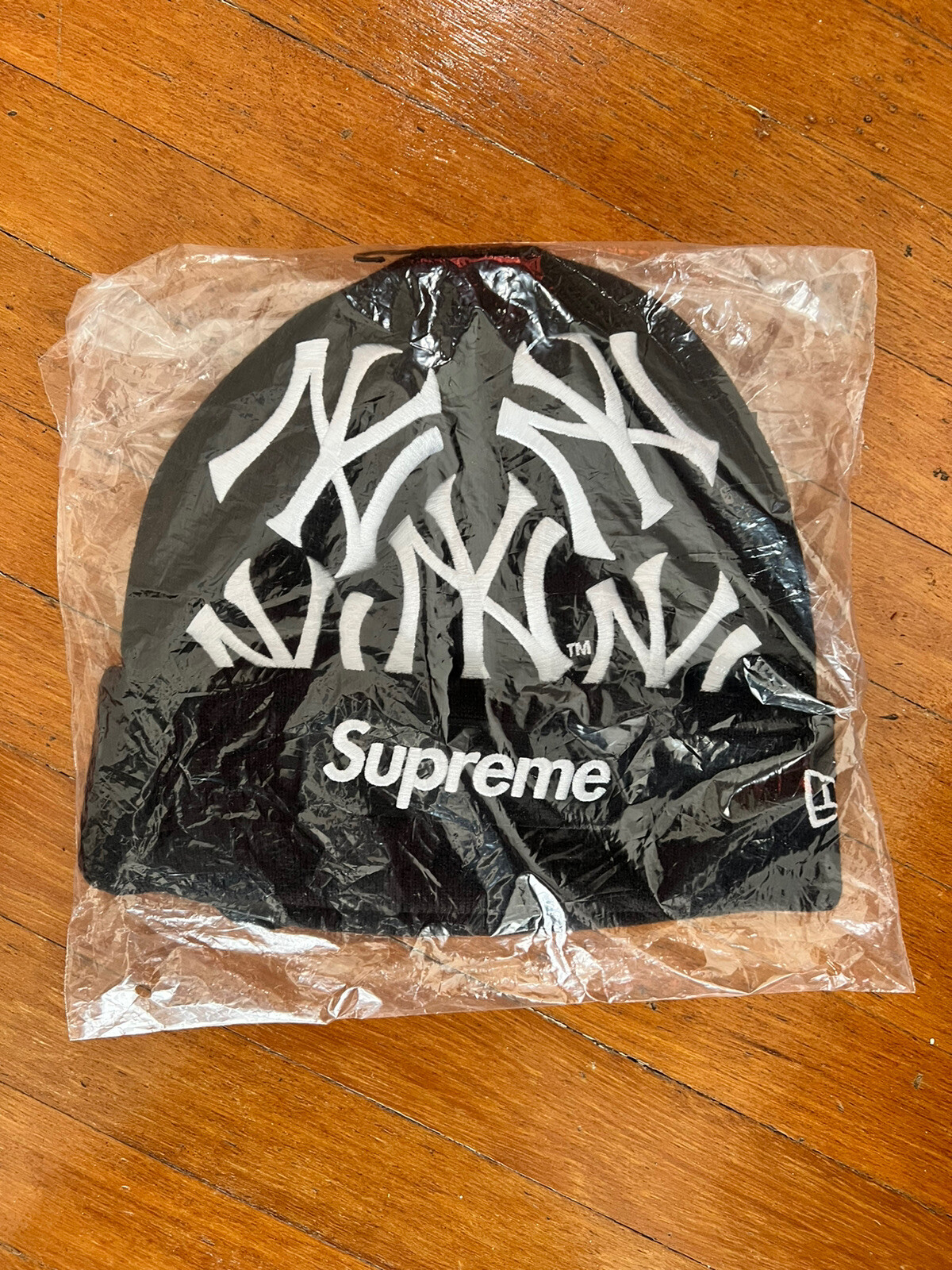 New York Yankees Box Logo Black Beanie 
