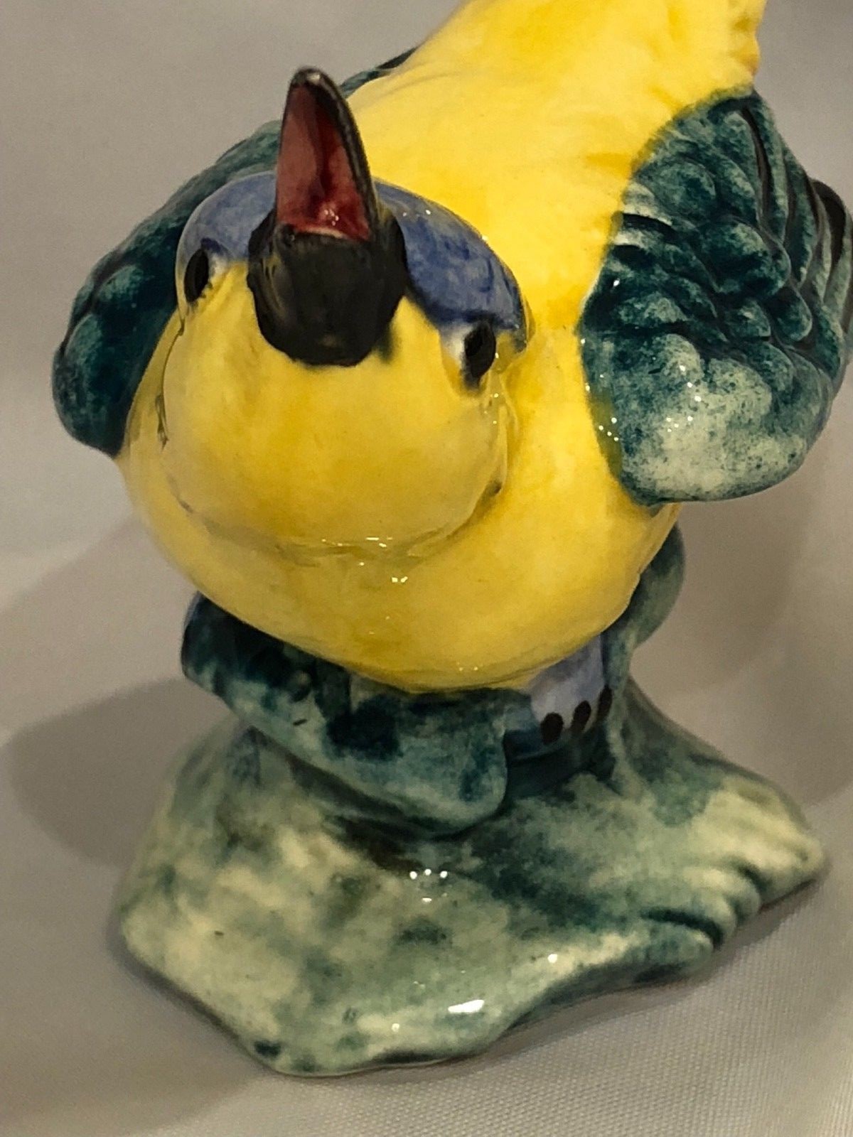Vintage Stangl Bird Figurine Kentucky Warbler # 3598 Signed