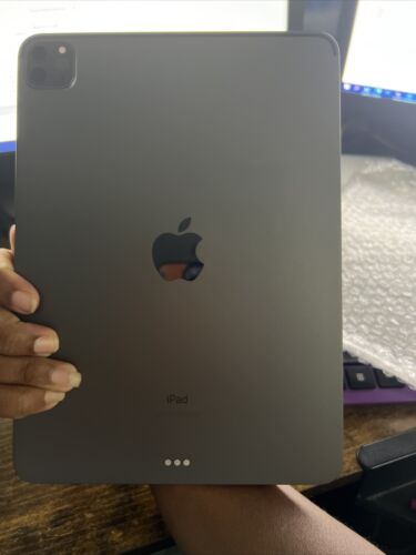 Apple iPad Pro 2nd gen 11 in - 128GB, 256GB 512GB 1TB- Gray Apple iPad Pro 2nd gen 11 in - 128GB, 256GB 512GB 1TB- Gray