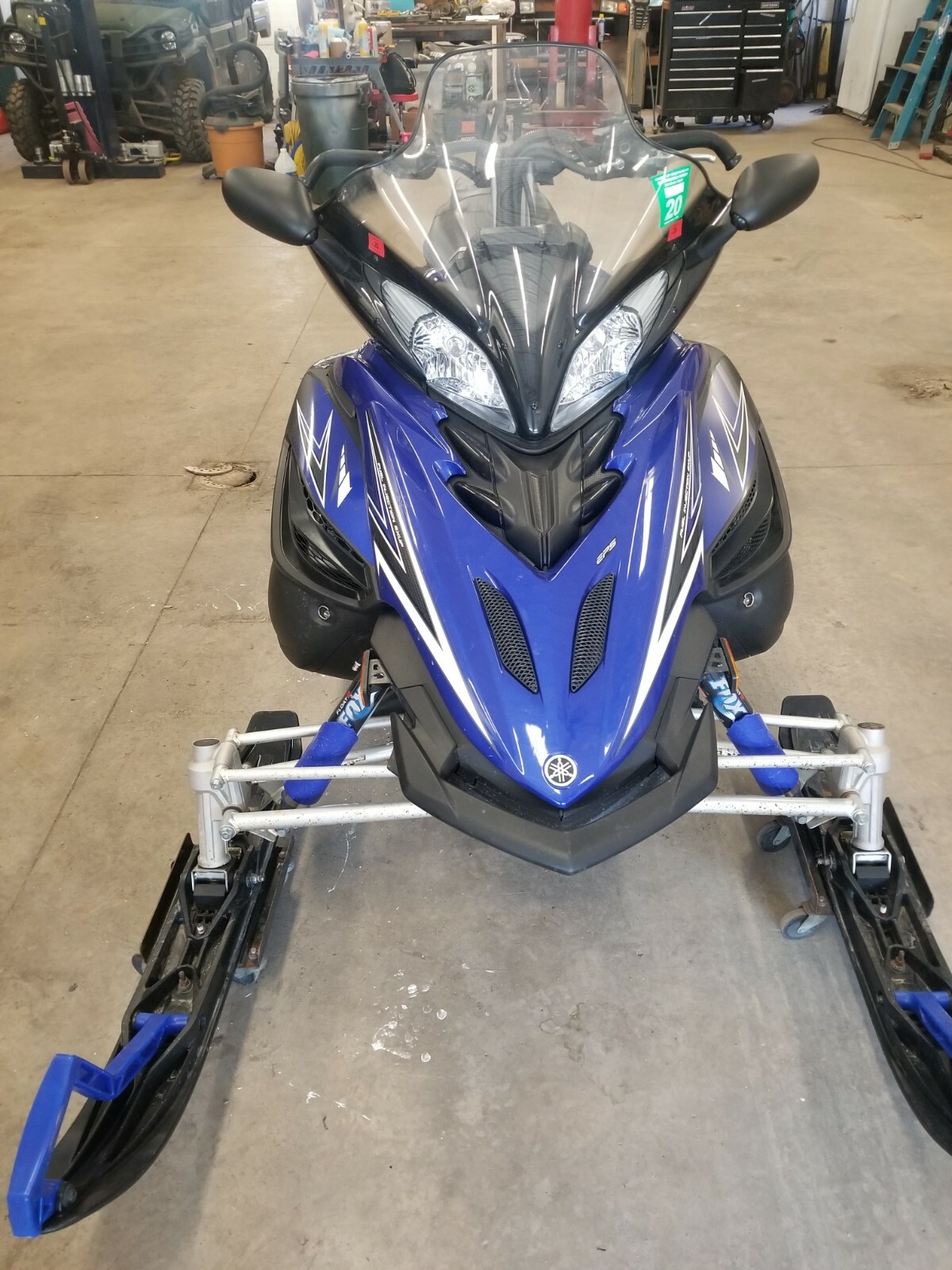 2011 Yamaha Apex SE Snowmobile