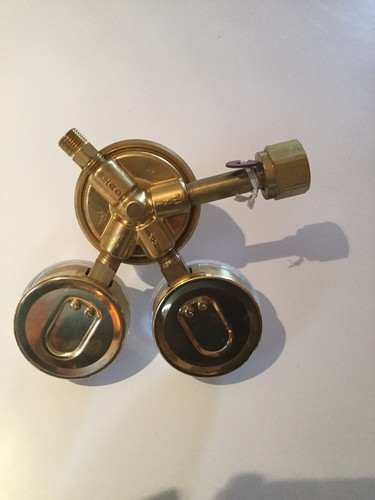 HARRIS 425-125 Regulator Cylinder Gas Air CGA E-4 0-200 PSI New No Box WOW