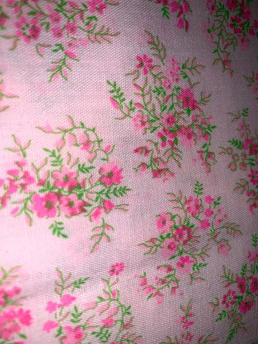 Vtg  PINK Flower Floral Cotton Fabric Quilt 128” x 45” 3.5 Yds Green Chic