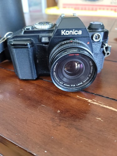 Konica 一眼レフカメラ FS-1 + 単焦点40mm F1.8 （23） Konica 一眼レフカメラ FS-1 + 単焦点40mm F1.8 （23） - メルカリ