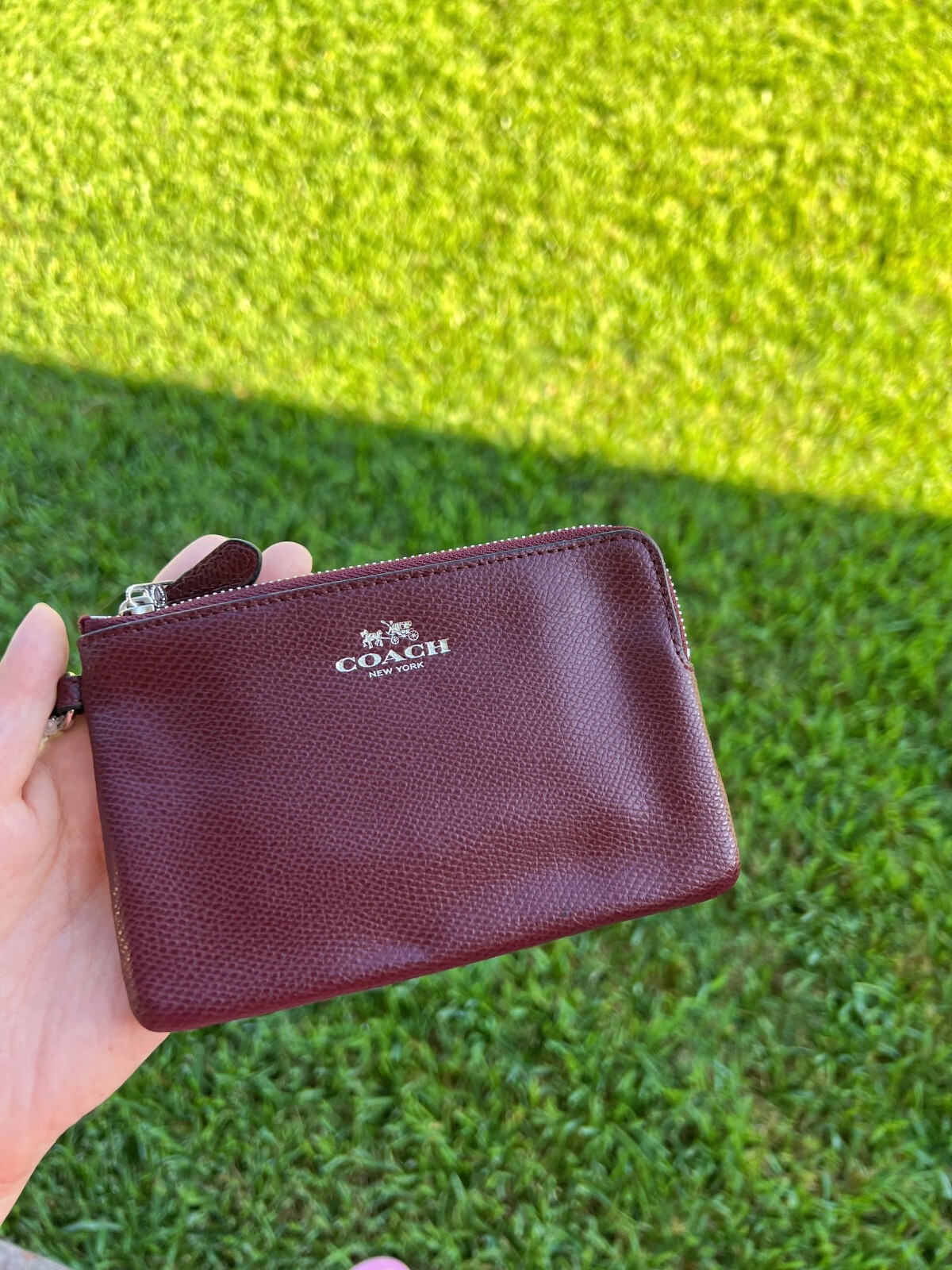 Coach Corner New York Crossgrain Red leather Wristlet Wallet