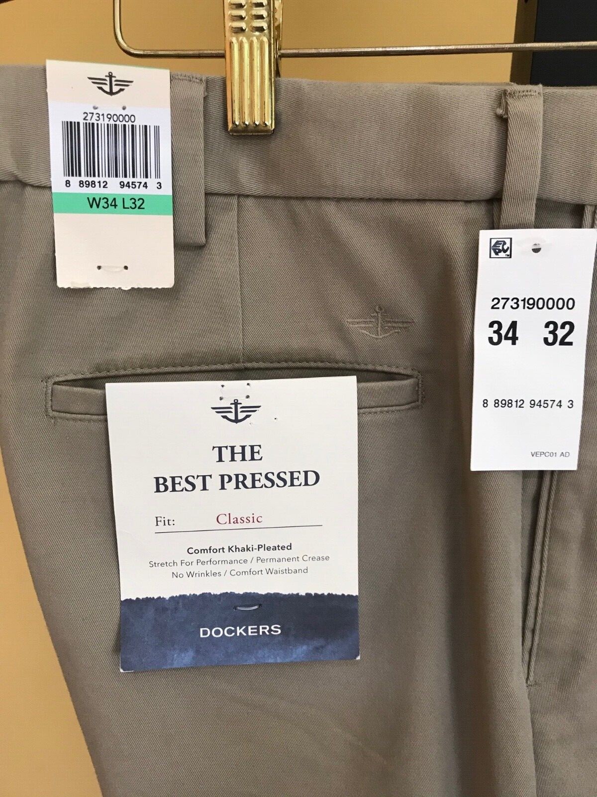 DOCKERS Khaki Pants, W34 L32 - Comfort Waist, No Wrinkles DOCKERS Khaki Pants, W34 L32 - Comfort Waist, No Wrinkles