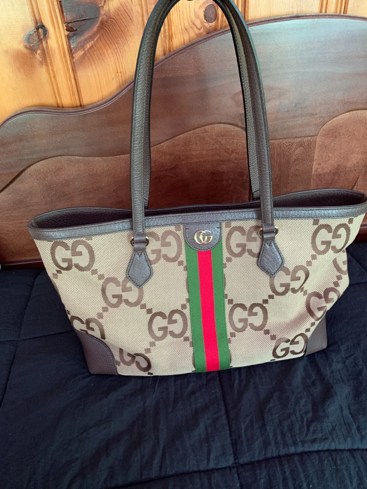 累積売上総額第１位【GUCCI★グッチ】OPHIDIA TOILERY CASE Ophidia key case in beige and white Supreme | GUCCI® US