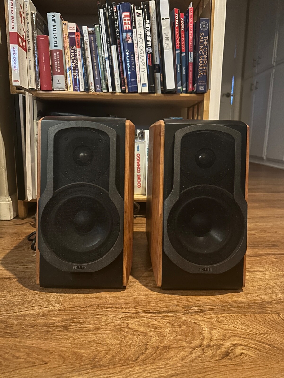 Edifier S1000DB Audiophile Active Bookshelf Speakers - aptX