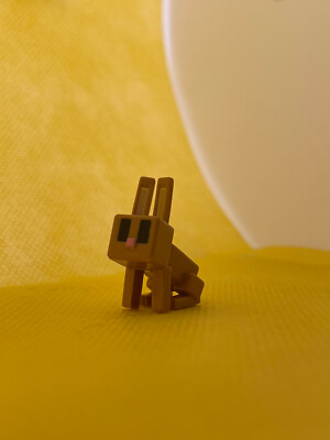 New Minecraft MINI-FIGURES Series 4 OBSIDIAN - RABBIT
