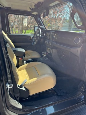 image 10 of interior