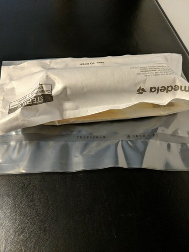 Medela Special Needs Feeder with 80ml Collection Container #6000s