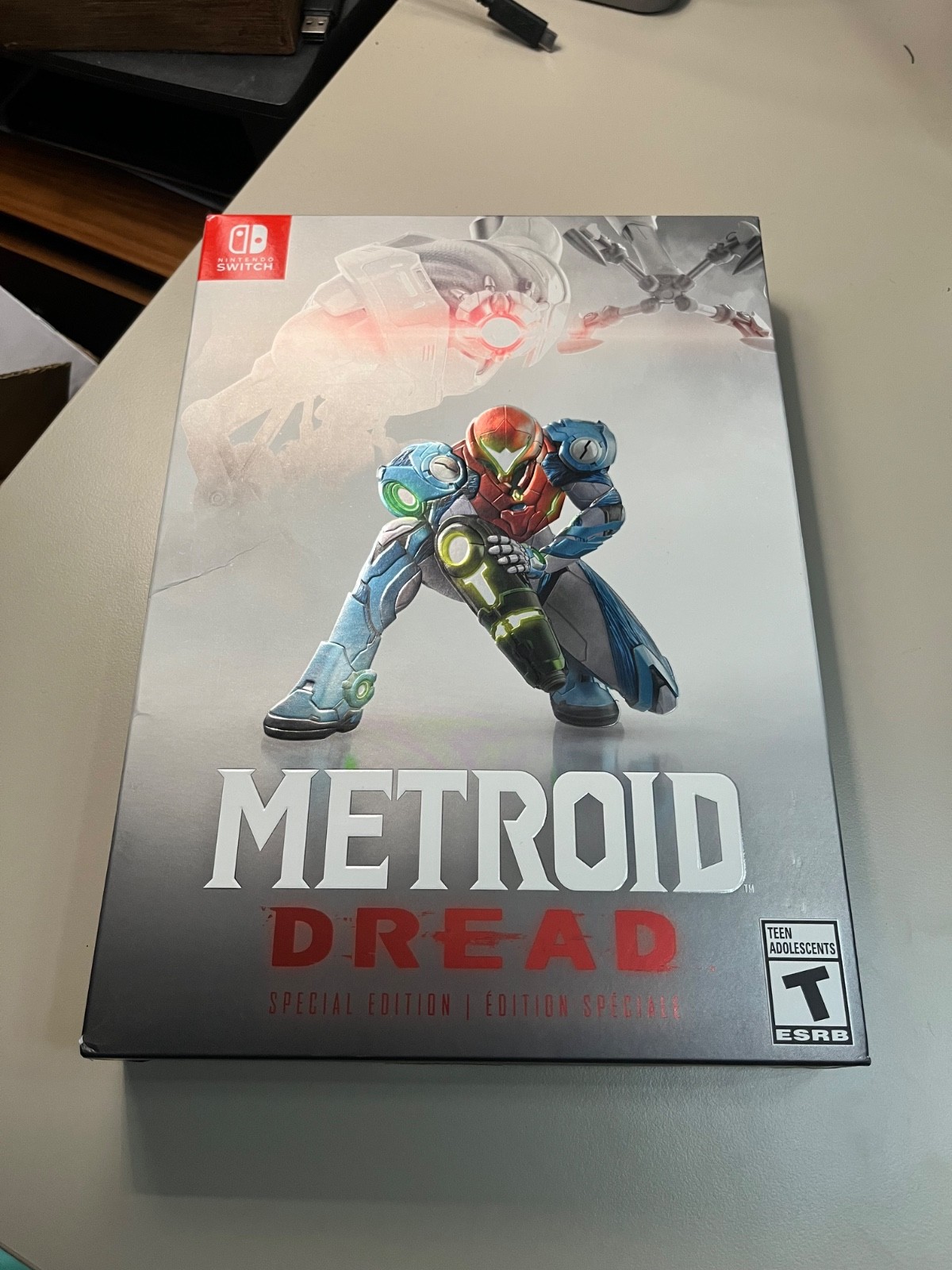 Nintendo Switch METROID DREAD SPECIAL EDITION Amazon.com: Metroid Dread: Special Edition - Nintendo Switch