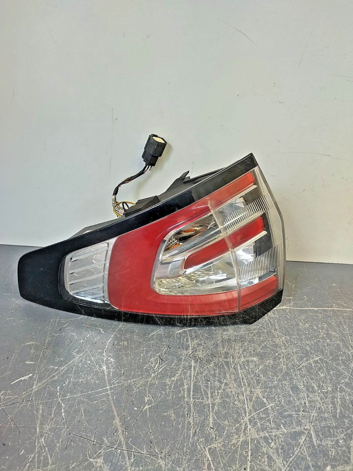 2017 FORD GALAXY MK4 TAIL LIGHT REAR RIGHT DRIVER SIDE EM2B-13404-AF