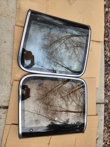 ヘイロフトップリビアン Henry 558 Aqua-Brite Aluminum Reflective Roof Coating 4.75