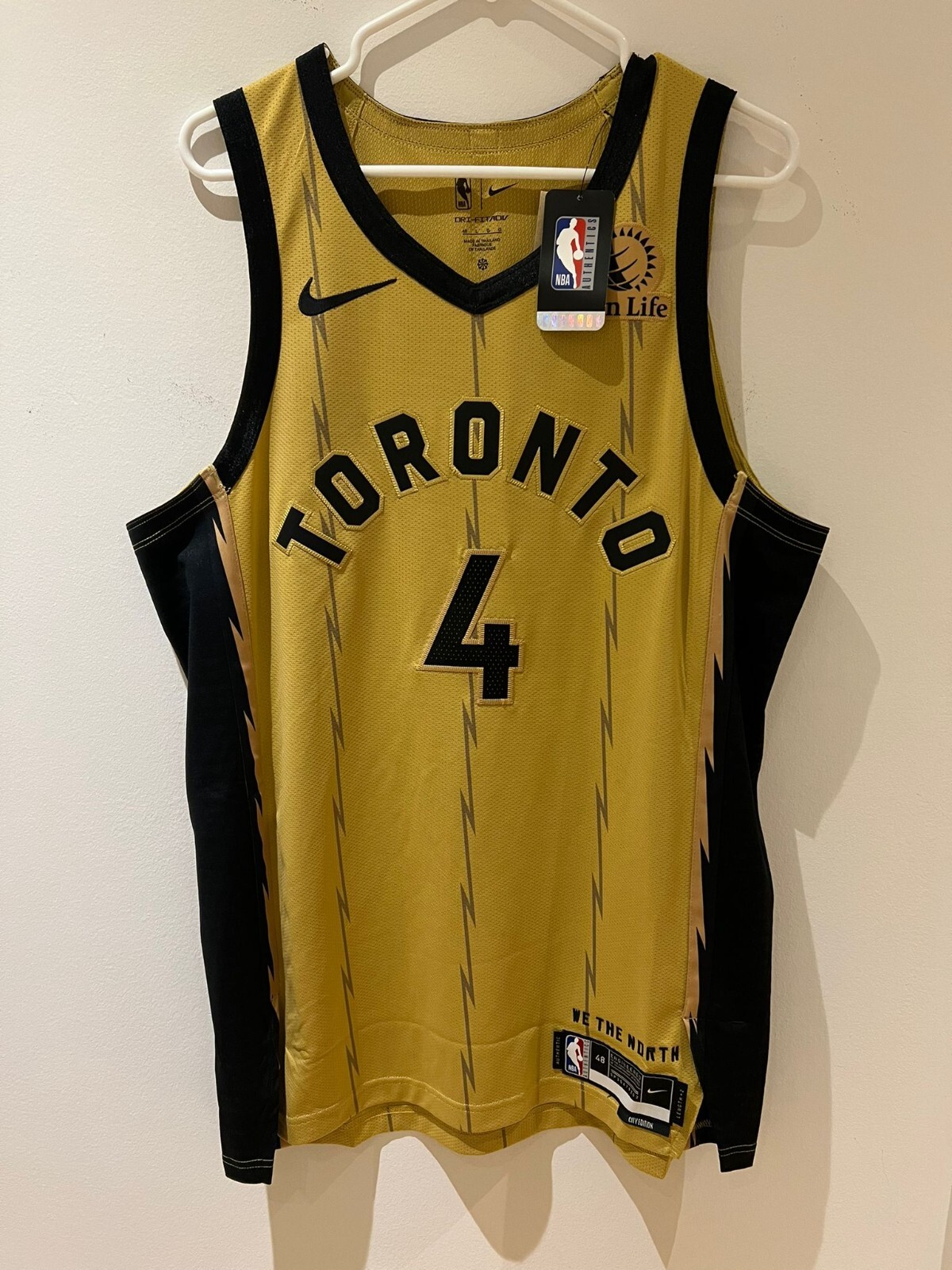 NBA RAPTORS 4 BARNES ユニフォーム　サイズ48 $_57.JPG?set_id=880000500F