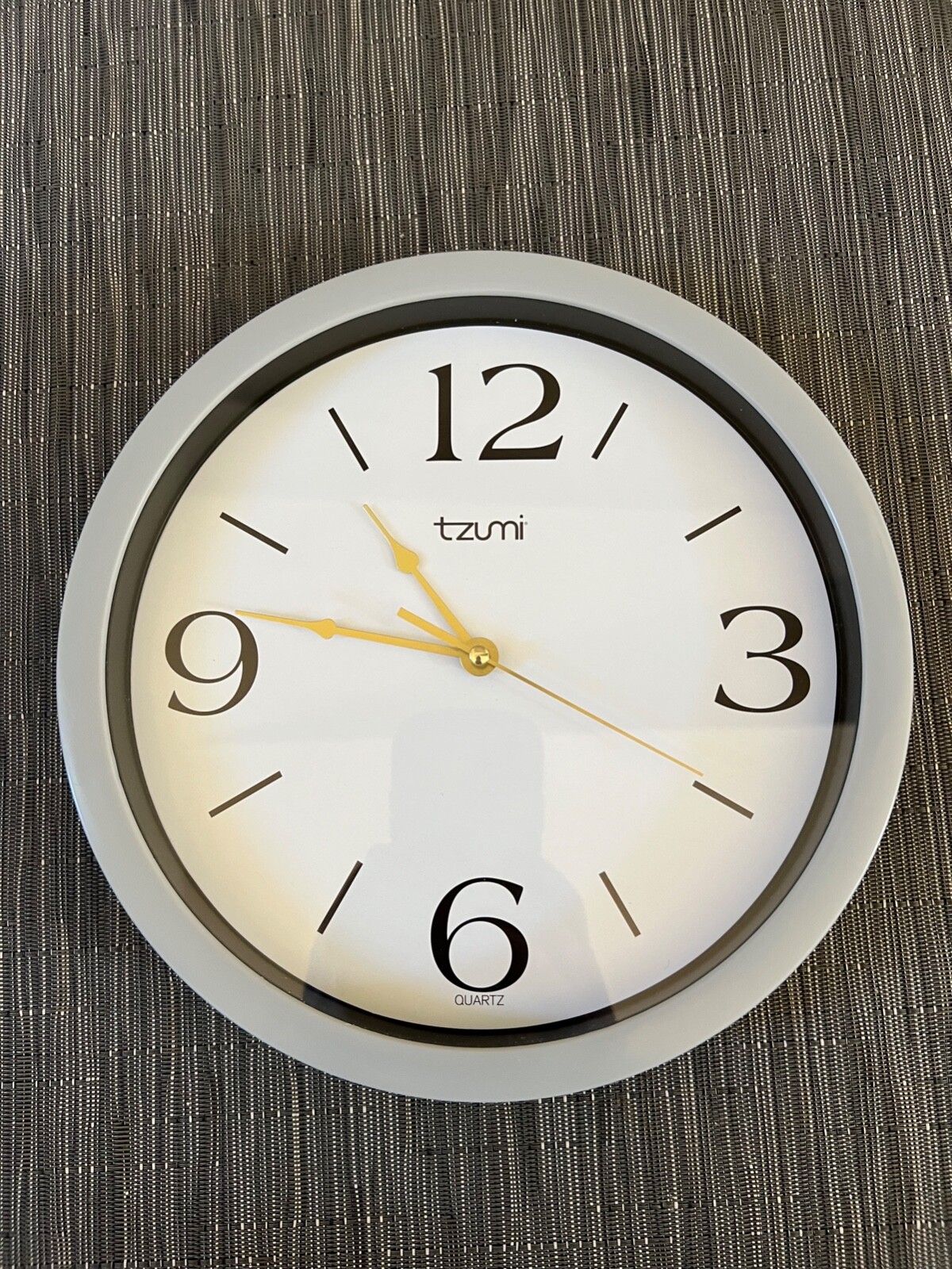 TZUMI round gray frame quartz wall clock. Stylized numbers. 9.5" Tested