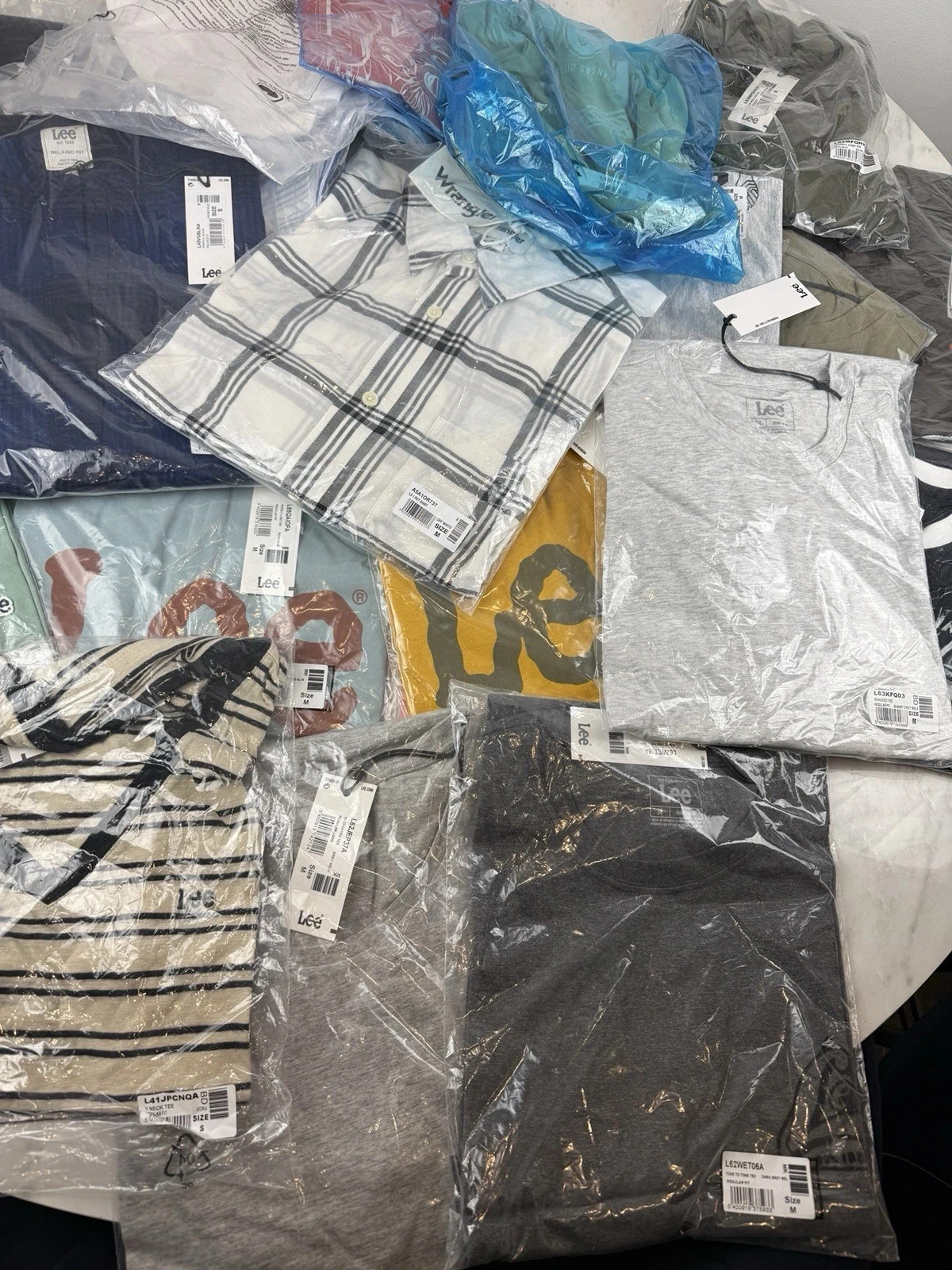 Lee T-Shirts Men's Medium - Job Lot New With Tags Mixed Bundle image 2