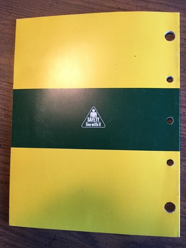 John Deere 322 Lawn & Garden Tractor Operator’s Manual OMM95296 L9