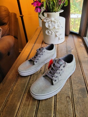 NEW Vans \