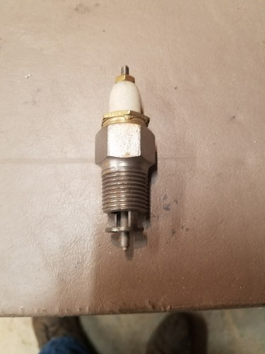 Hit n Miss Derf Spark Plug