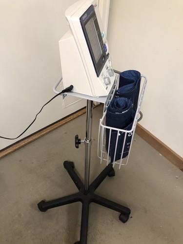 Omron HEM-907XL Pro Blood Pressure Monitor with Stand Vital Signs Perfect!