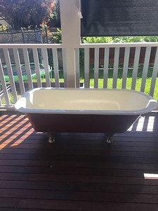 Bath Newcastle Maitland Cast Iron Bath