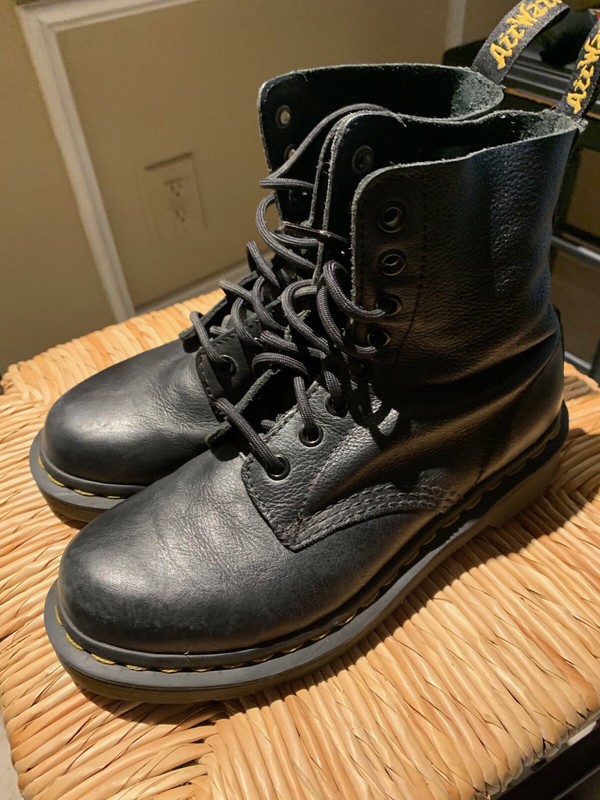 dr martens soft leather
