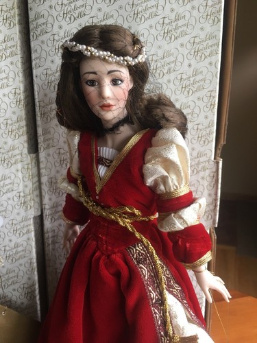 FRANKLIN HEIRLOOM DOLLS ROMEO AN JULIET P0RCELAIN TALL DOLLS BEVER DIPLAYED