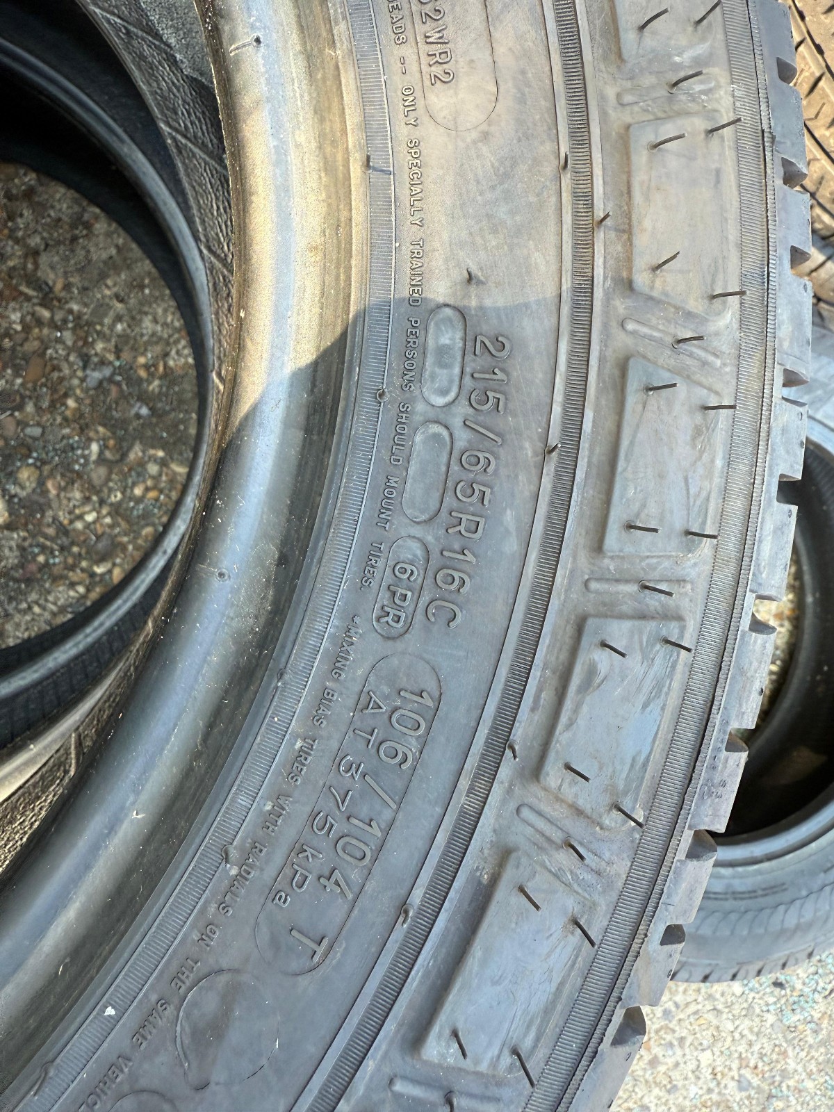 New 215 65 16C Michelin, Agilis 3, 106/104T, x1 Single Tyre (F1_tyres) YD170