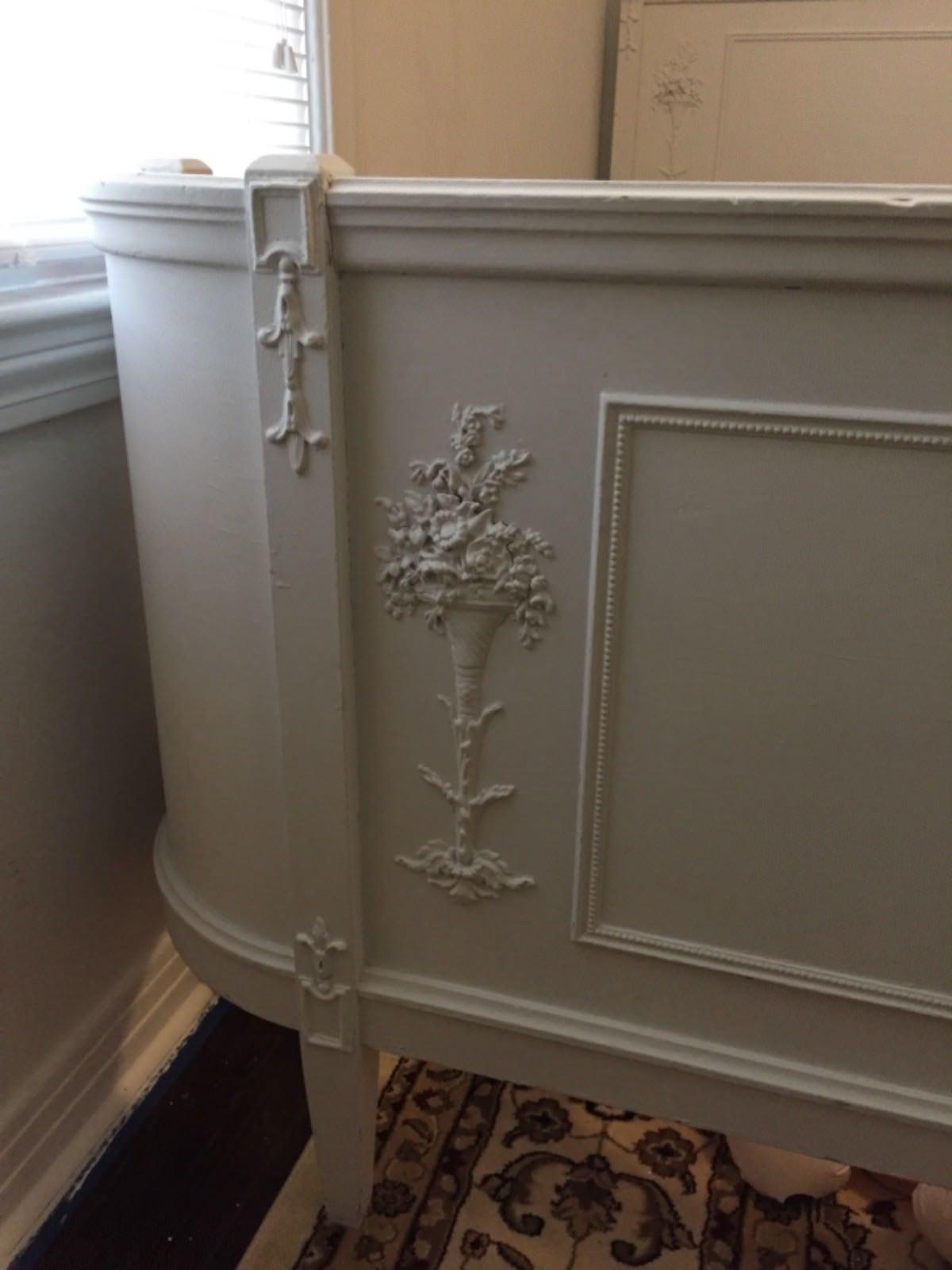 Antique full bed flowers