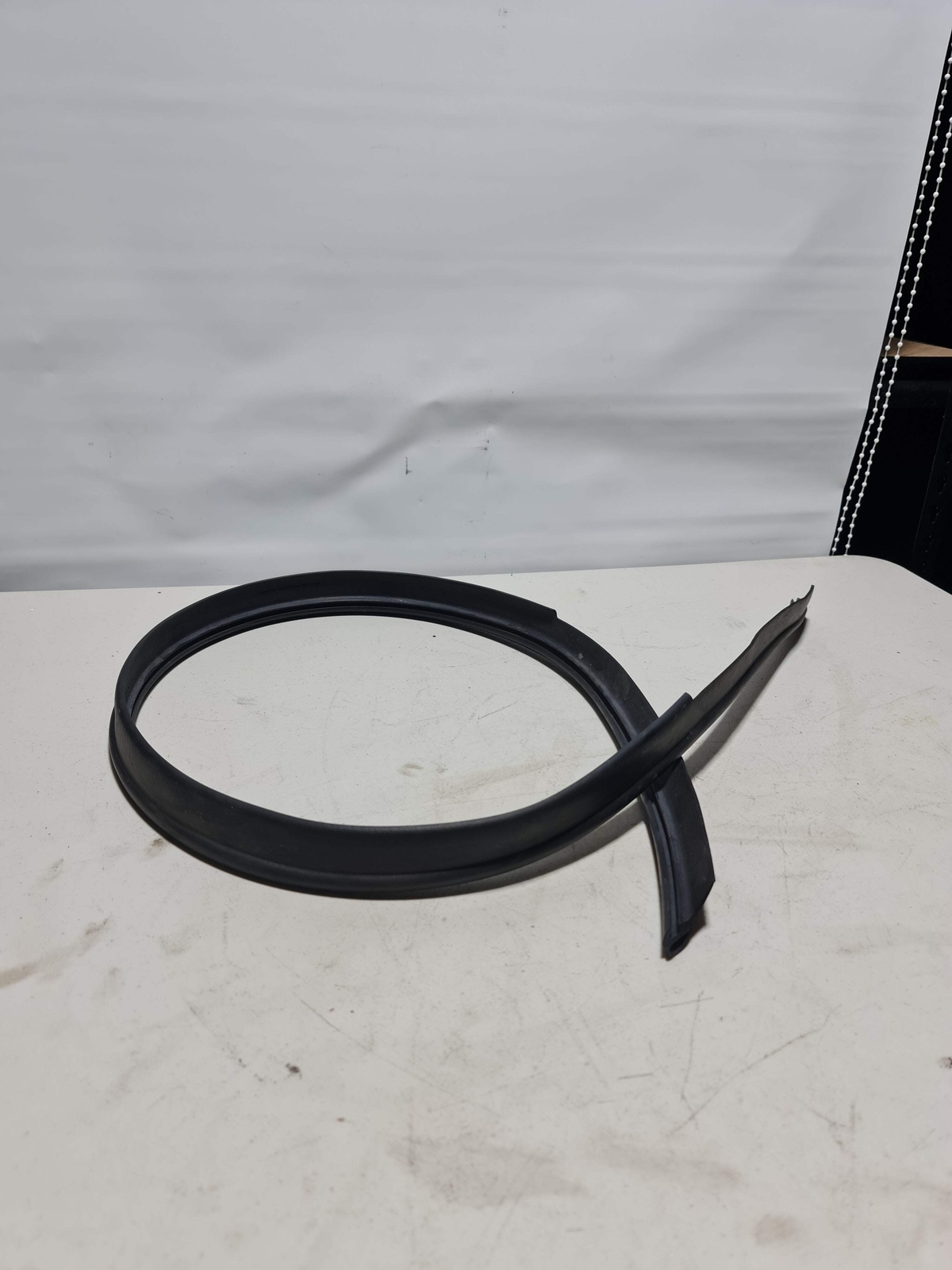 2012-2020 BMW 51-76-7-255-802 BMW 51767255802 Front Engine Hood Sealing 7255802