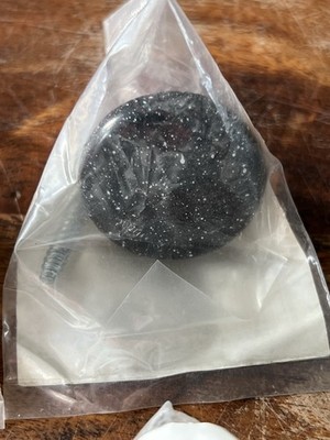 AMEROCK BP5421 -SBP SPECKLED BLACK ROUND PLASTIC CABINET PULL KNOB 11/4” x12 NEW