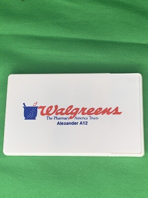 WALGREENS TRAVELING SEWING SET Vintage Needles Buttons Thread Scissors Clips