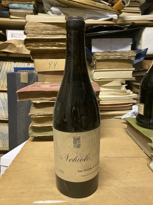 Bouteille Vin Nebbiolo Conte Provana De Collegno Tenue De Guarene Vintage
