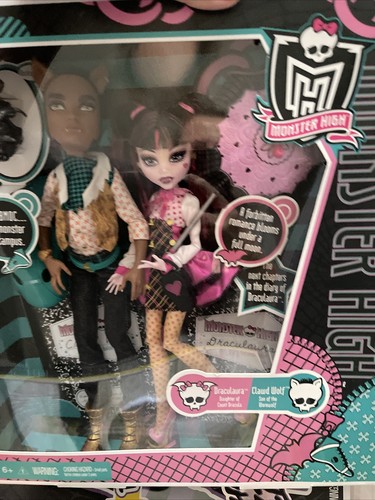 Monster High Forbitten Love 2 Pack Draculaura and Clawd Wolf (V7961) mint In Box