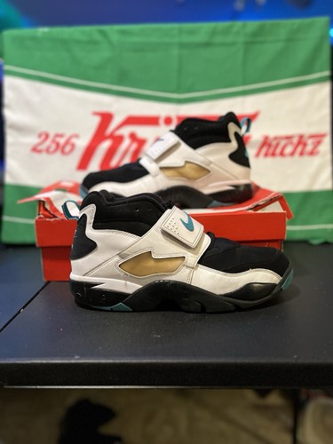 【希少モデル】NIKE DIAMOND RDADY WILD SLASHER 希少モデル】NIKE DIAMOND RDADY WILD