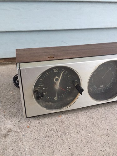 Panasonic RC-7243 clock radio Vintage