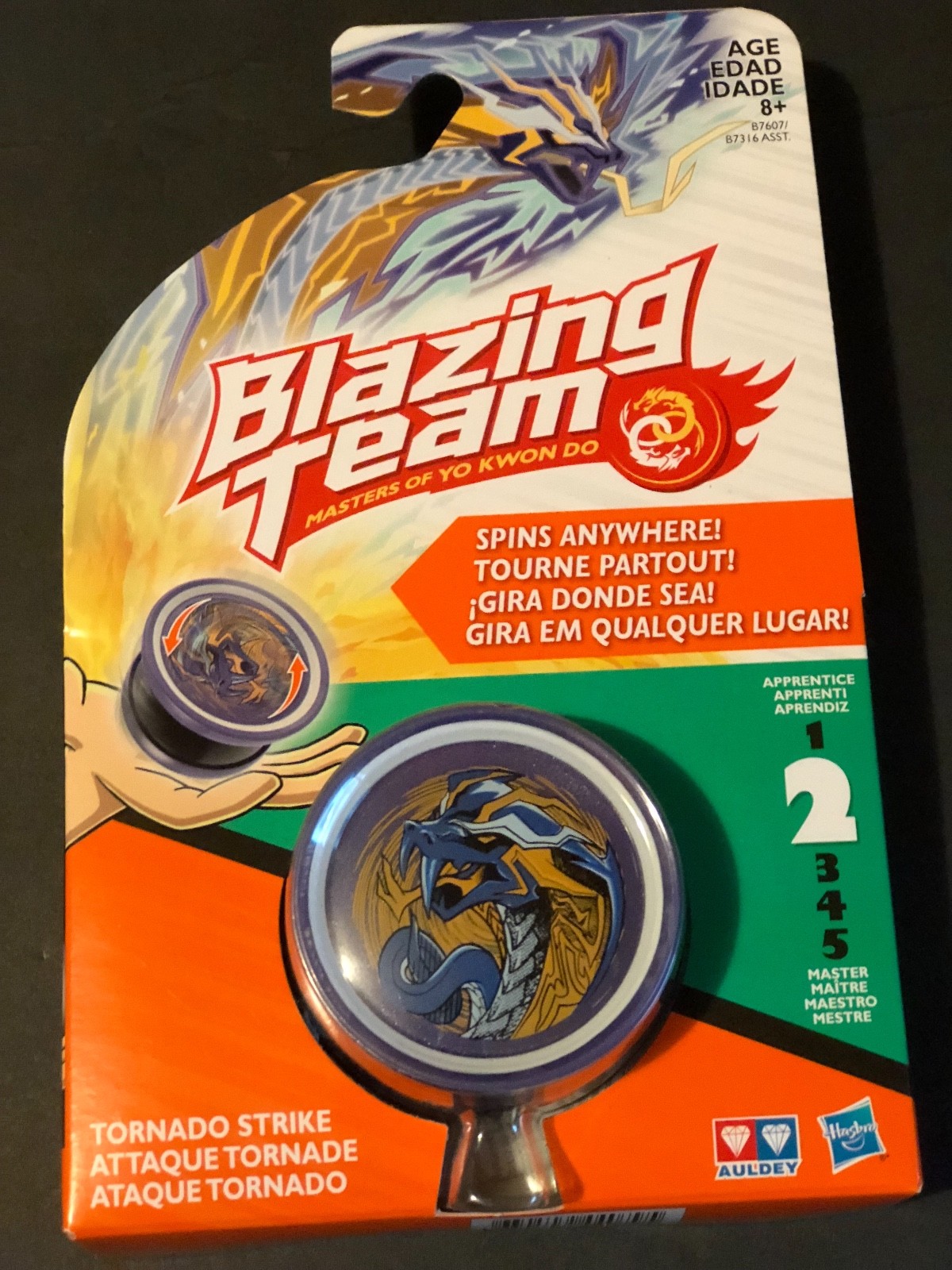 Blazing Team Masters  Tornado Strike Eagle And Snake Yo-Yo by Hasbro, Level 2