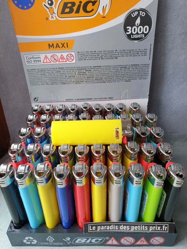 4 Briquets Bic Maxi, Briquet Jetable Ã  Pierre  , 4 Coloris DiffÃ©Rents