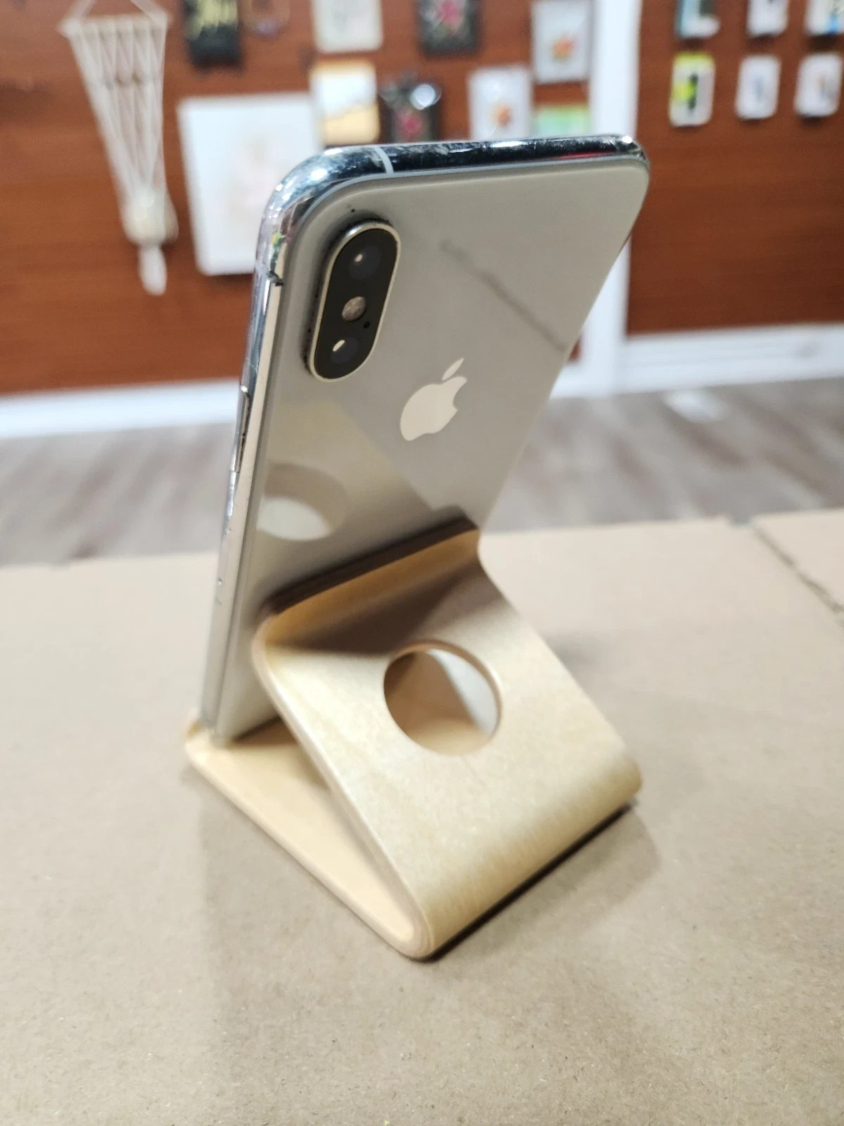 Apple iPhone XS - 64 GB - Silver (Factory Unlocked