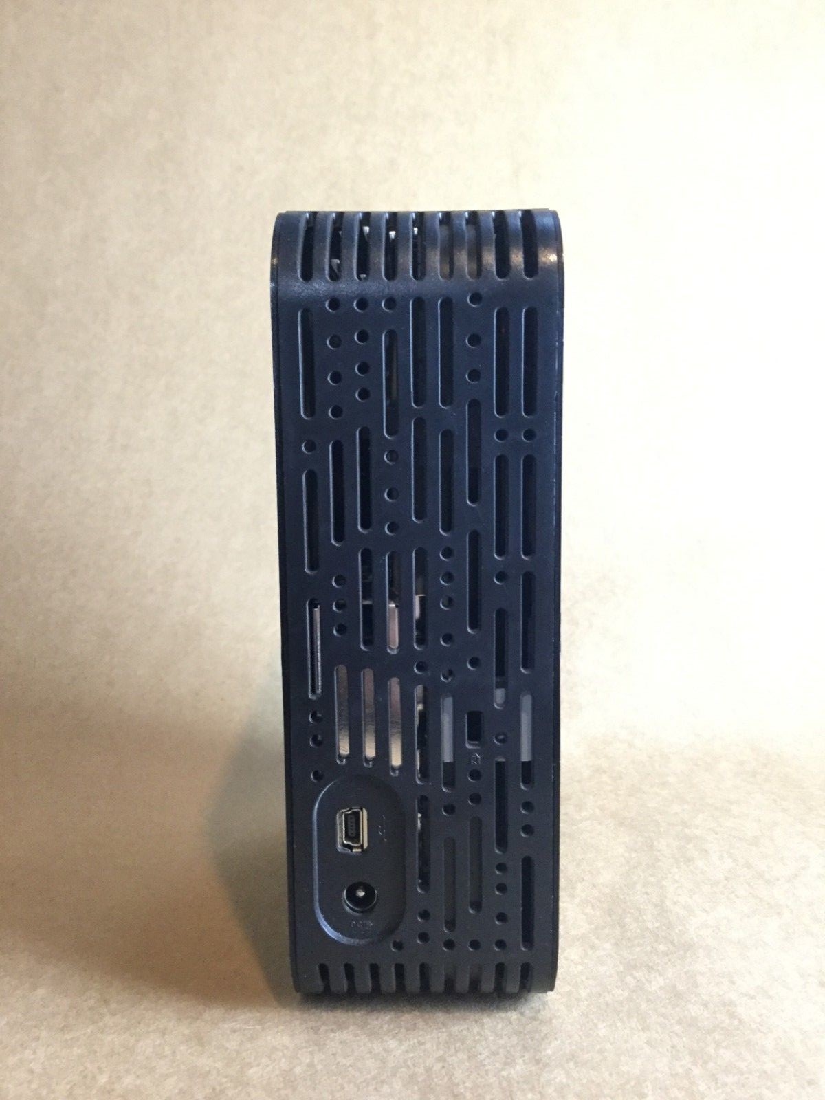 Western Digital WD6400H1U-00 - Essential Edition 2.0