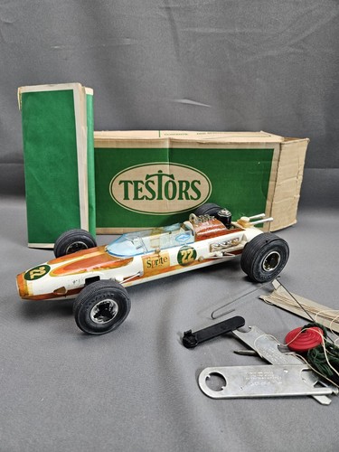 自動車 TESTORS 1/24 VANTASTIC s-l400.jpg