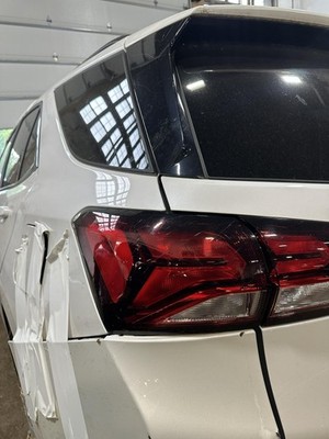 22 23 24 CHEVY EQUINOX Tail Light Lamp Driver Left