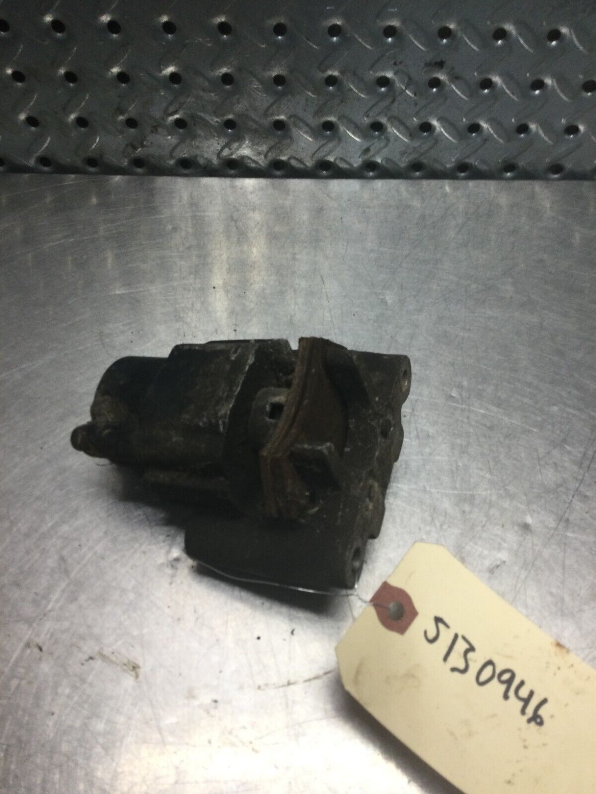 POLARIS REAR BRAKE CALIPER 5130946 t328 | eBay POLARIS REAR BRAKE CALIPER 5130946 t328 | eBay
