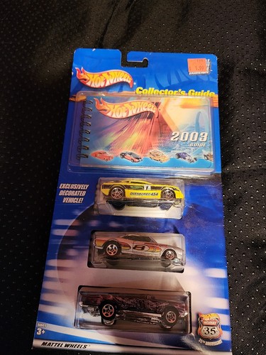 Collectors Guide 2003 With 3 Exclusive Vehicles