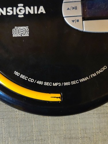 Insignia NS-P4113 Portable CD Player FM Tuner, MP3 & WMA Tested & Working