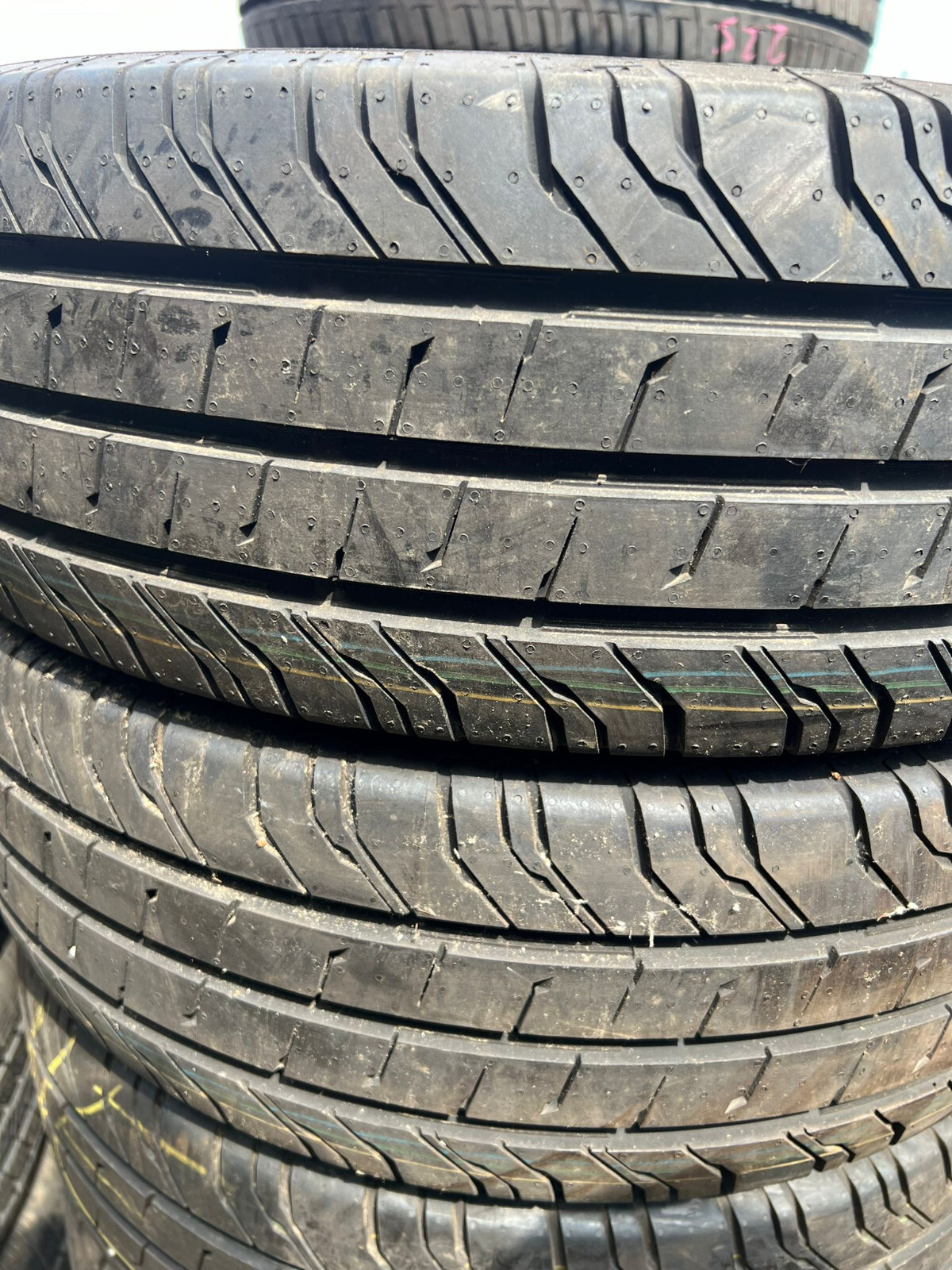 New 205 65 16C Continental, CVC 200, 107/105T (F1_tyres) YD022