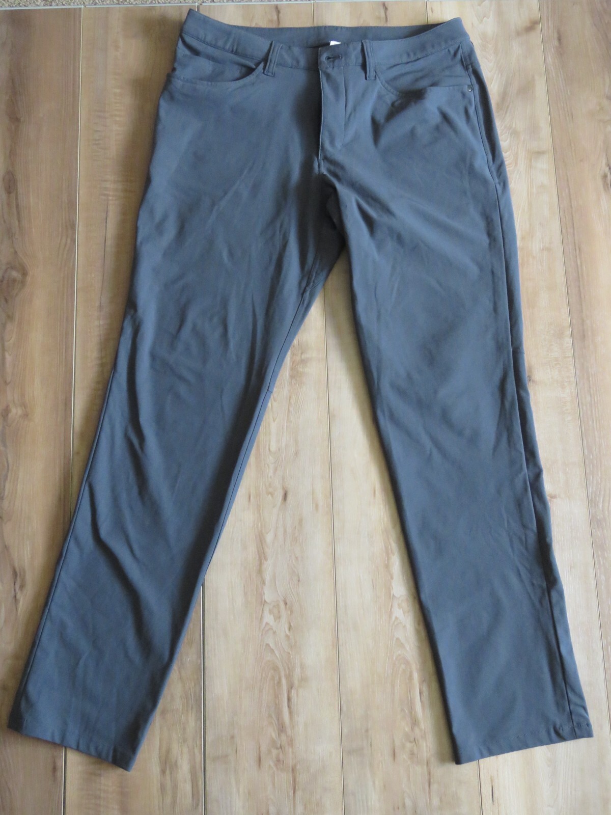 Luluです。 Lululemon Wundermost Ultra-Soft Nulu Crewneck Long-Sleeve