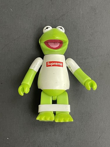 MEDICOM TOY SUPREME Kermit The Frog Kubrick Muppets Figure